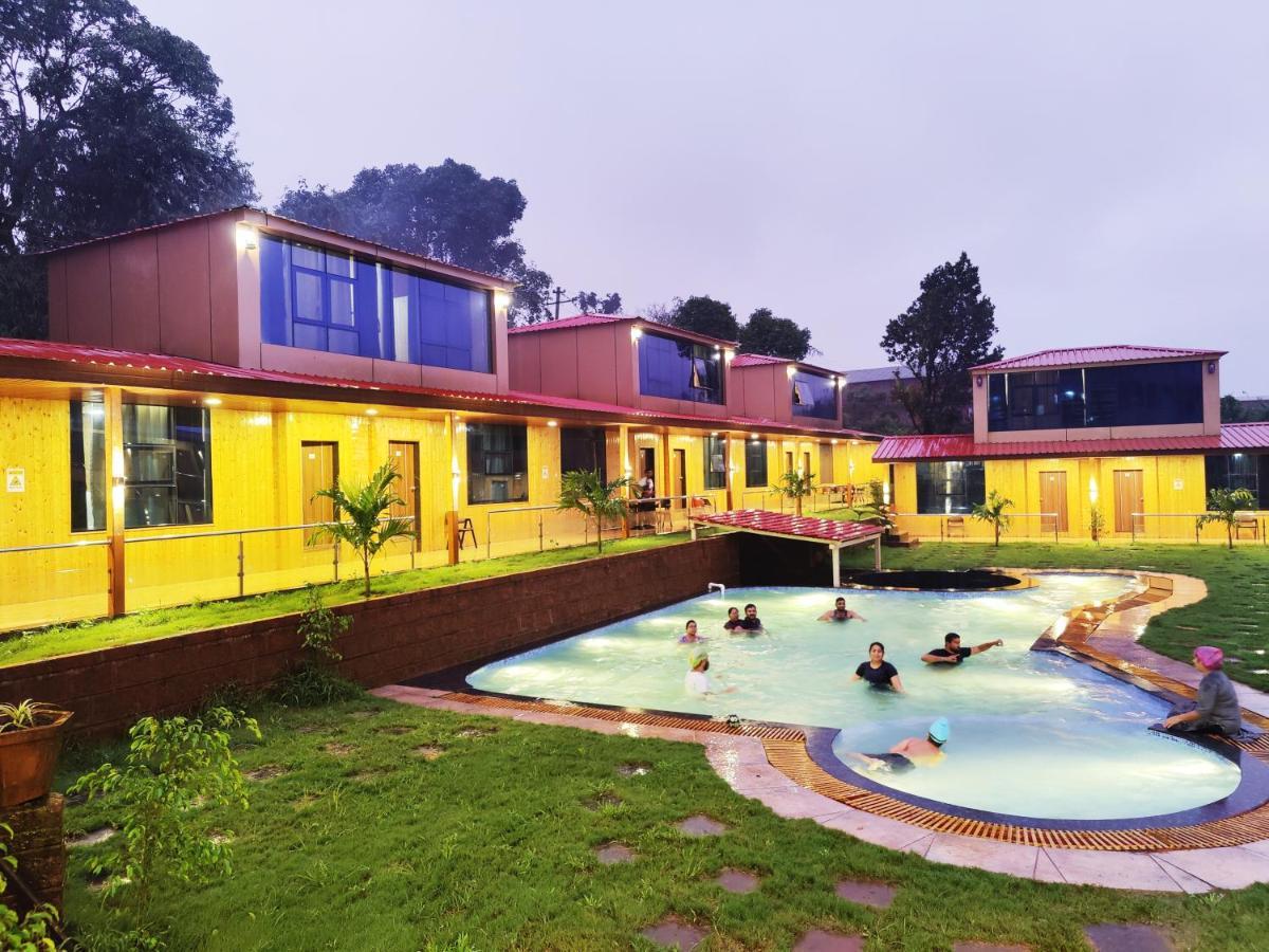Arya Resort And Spa Mahābaleshwar Esterno foto