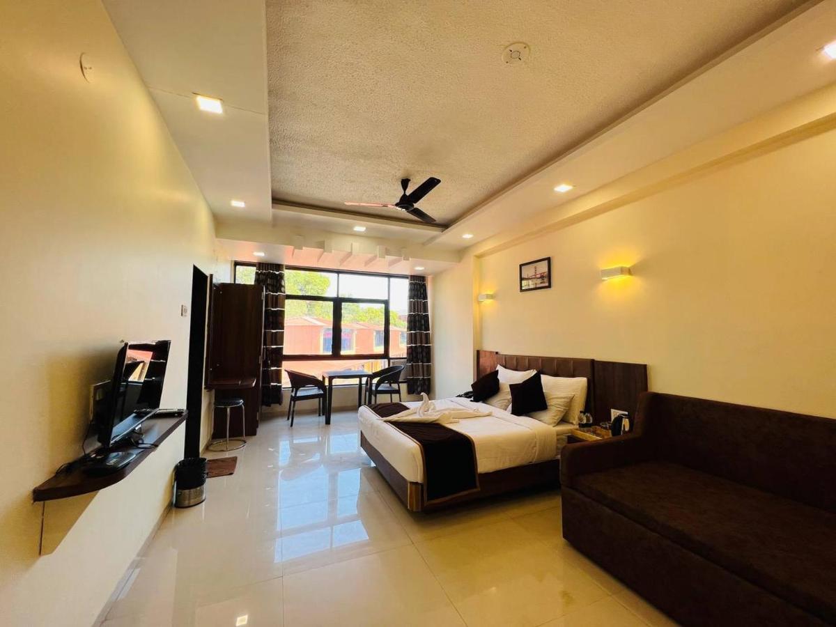 Arya Resort And Spa Mahābaleshwar Esterno foto
