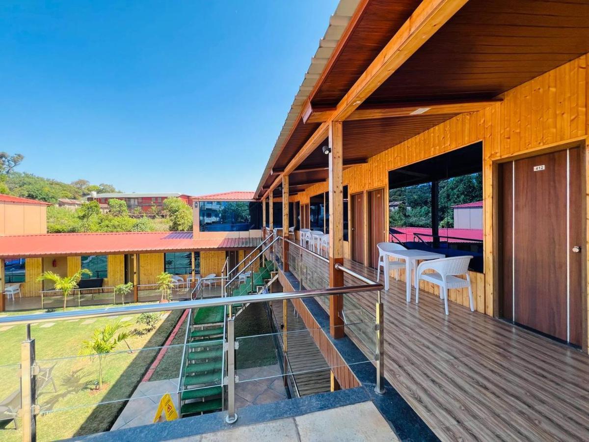 Arya Resort And Spa Mahābaleshwar Esterno foto